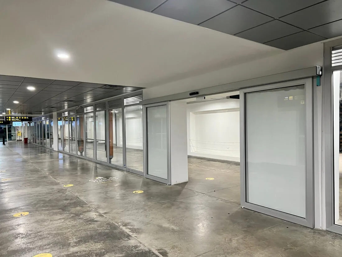 Puertas Eléctricas con Sensor 4