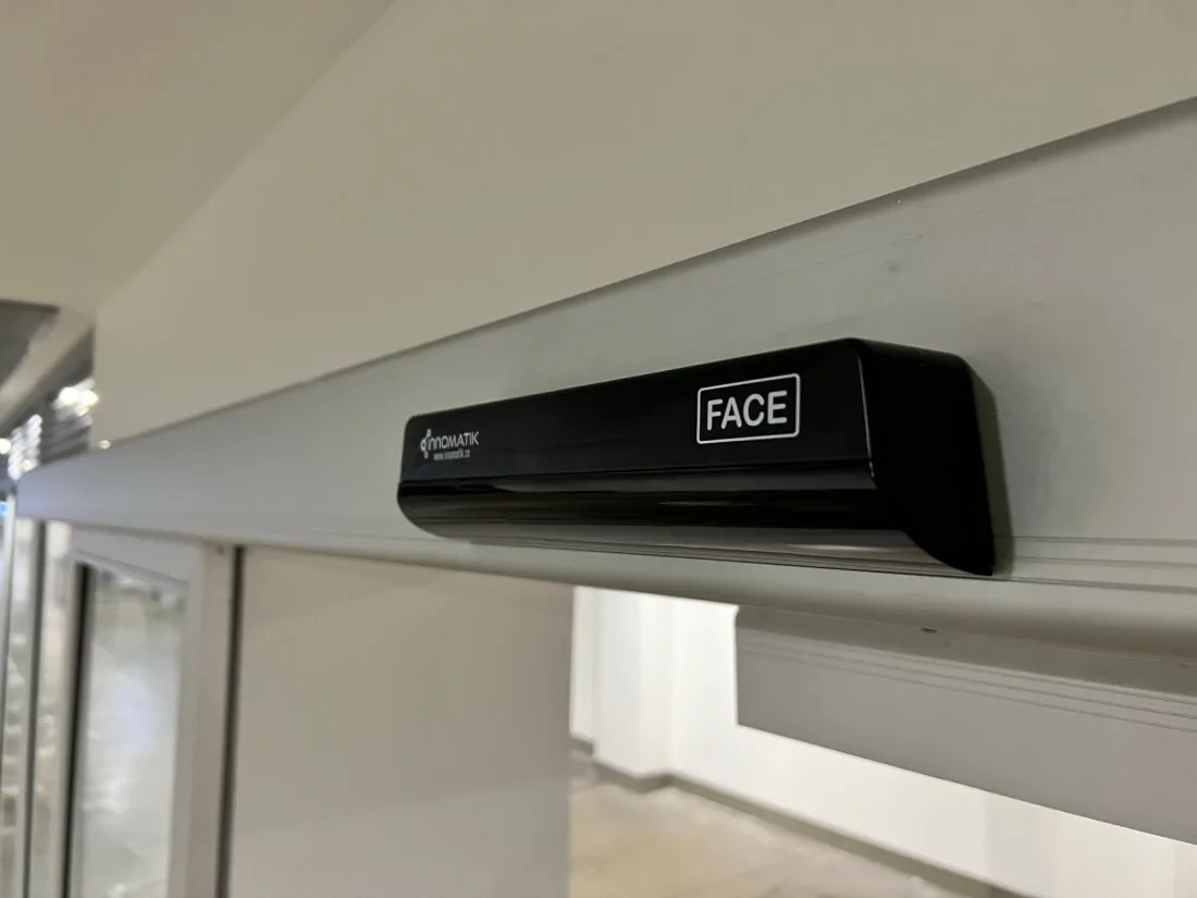 Puertas Eléctricas con Sensor 5