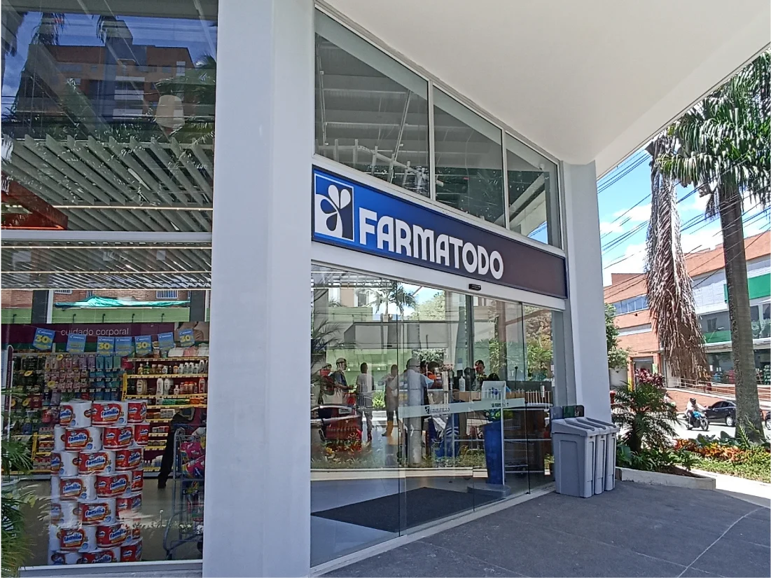 Farmatodo 2 Puertas Eléctrónicas Farmatodo 2
